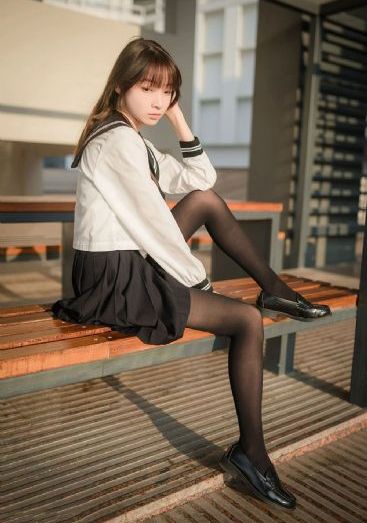 国产骚逼自慰美女_DVD在线手机播放