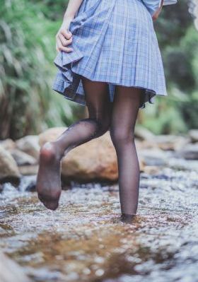 缩小了掉进了女生口袋_全集无删减版高清免费观看